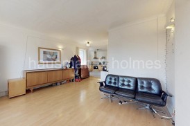 The Vale, NW11