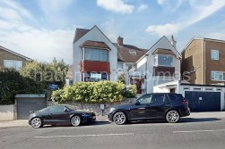 The Vale, NW11