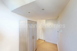 The Vale, NW11