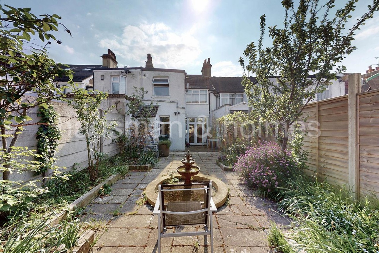 Hamilton Road, NW11