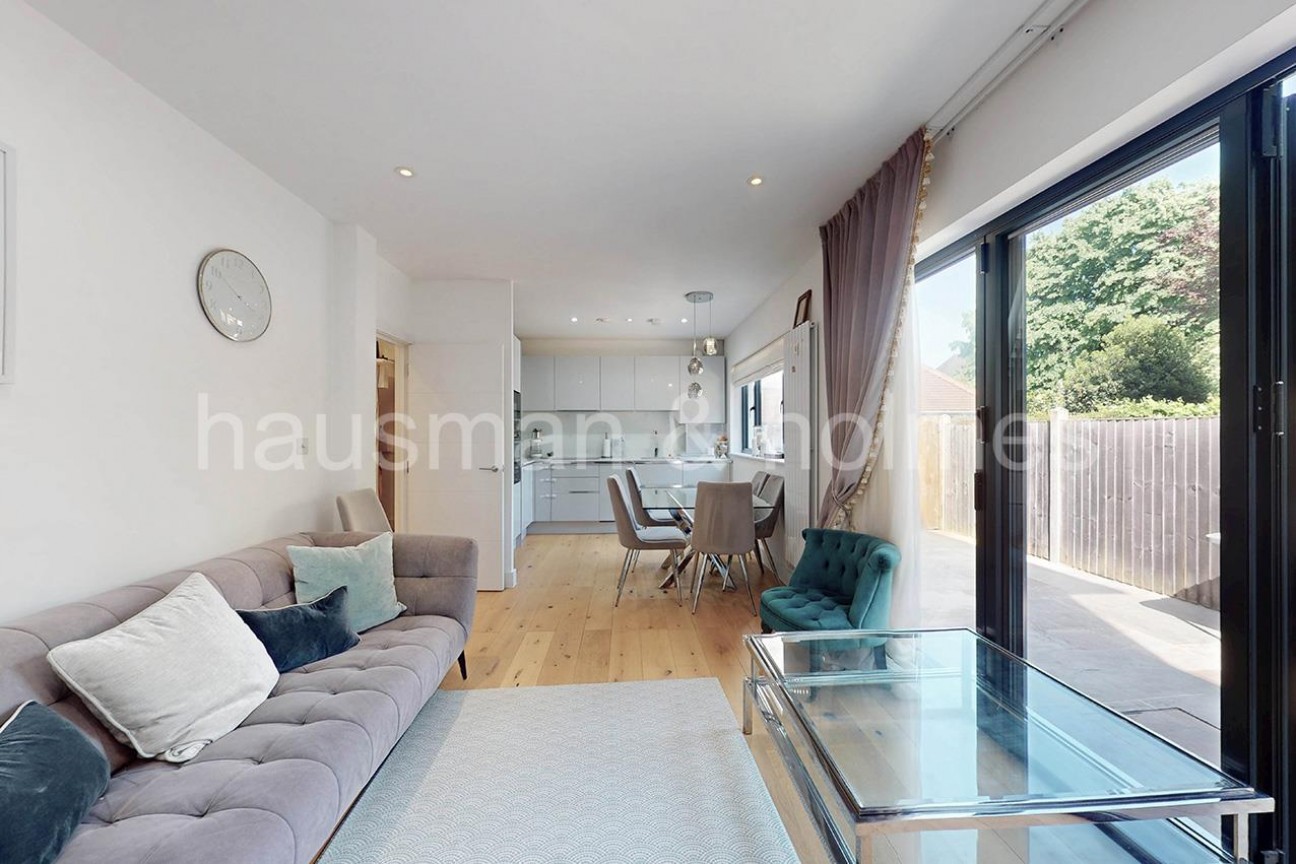 Woodstock Road, NW11