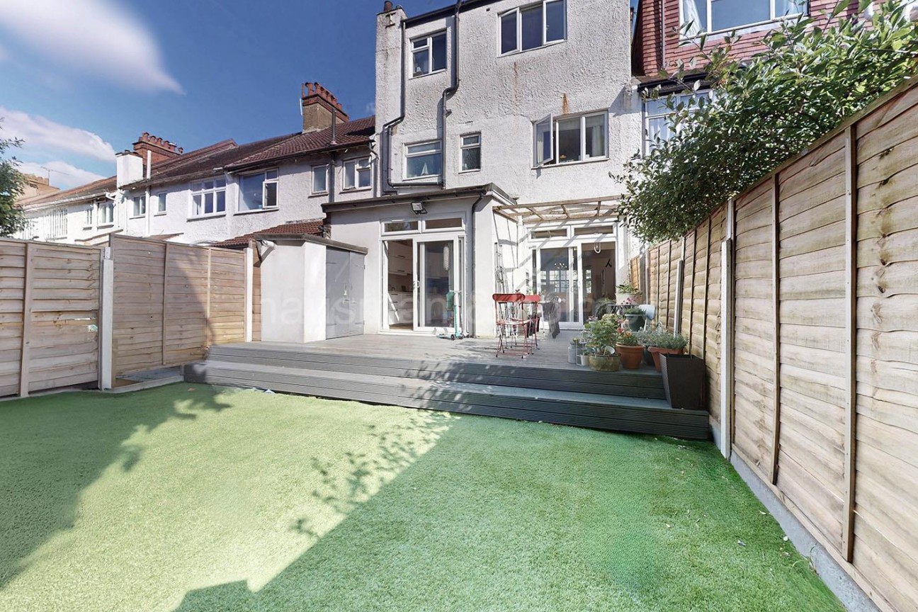Golders Gardens, NW11