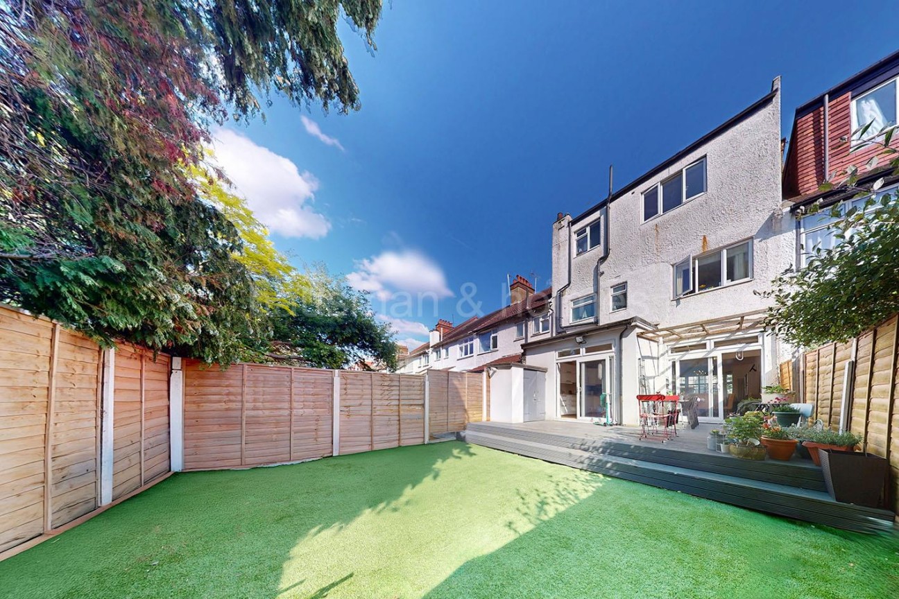 Golders Gardens, NW11
