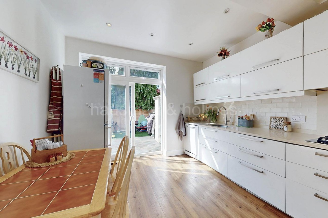 Golders Gardens, NW11