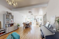 Golders Gardens, NW11
