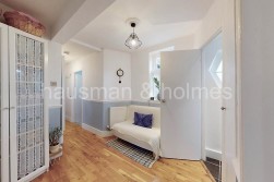 Oakwood Court, NW11
