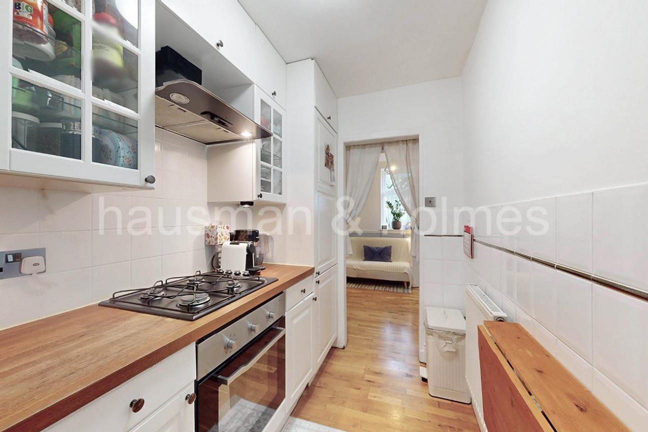 Oakwood Court, NW11