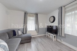 Oakwood Court, NW11