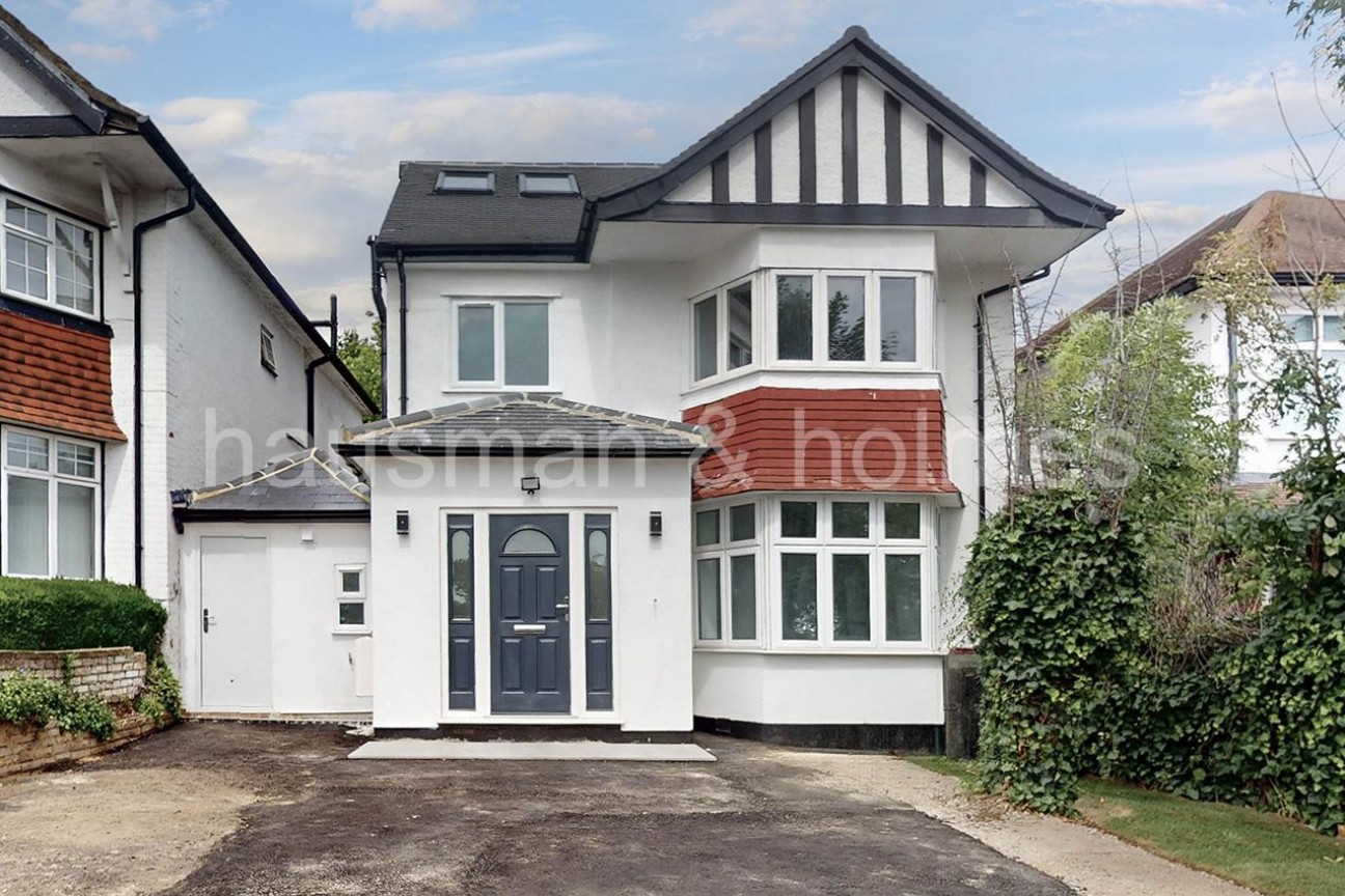 Cheyne Walk, NW4