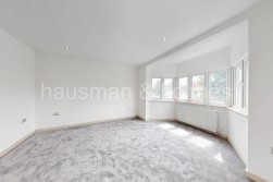 Cheyne Walk, NW4