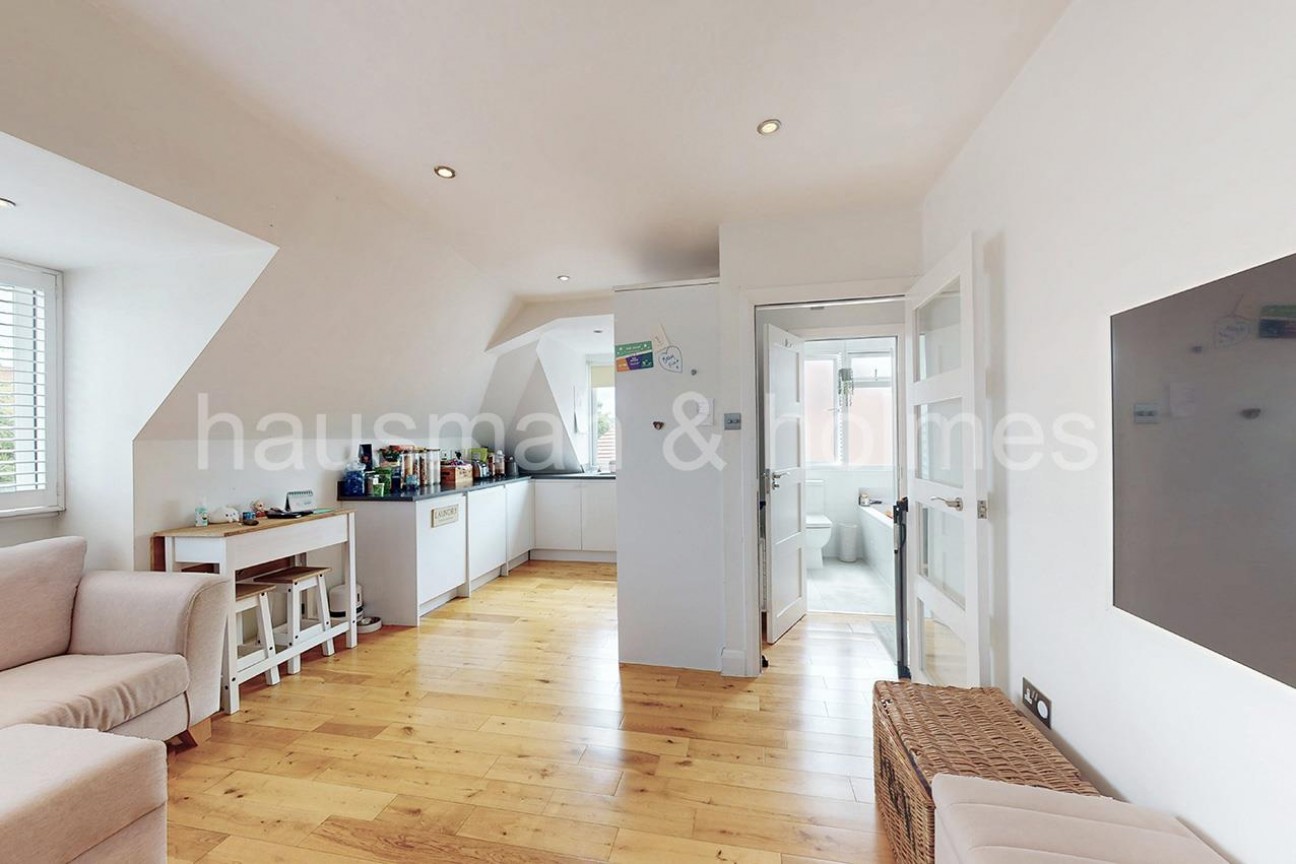 Woodstock Road, NW11