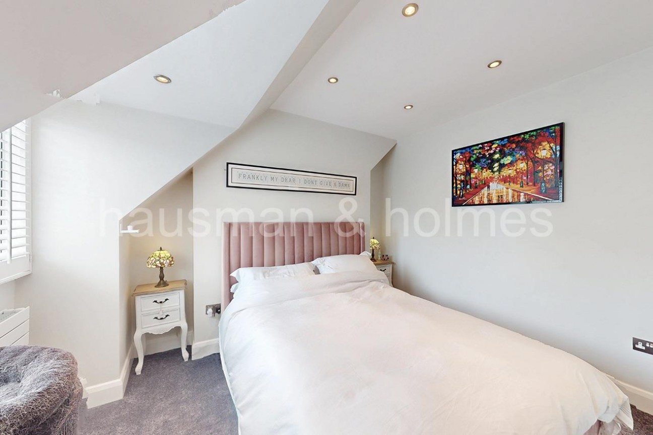 Woodstock Road, NW11
