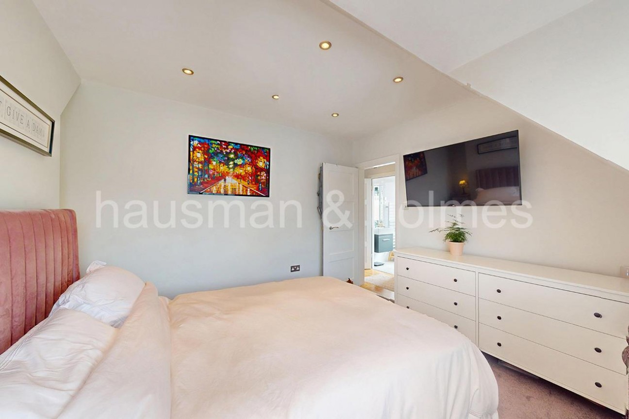 Woodstock Road, NW11