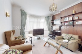 Golders Green Road, NW11