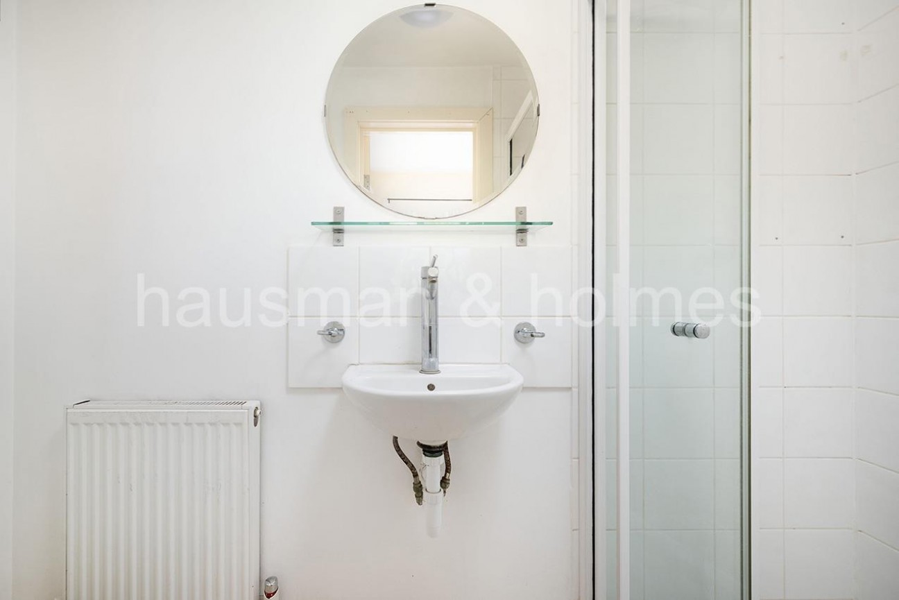 Ravenscroft Avenue, NW11