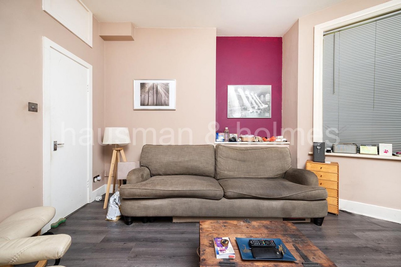 Ravenscroft Avenue, NW11