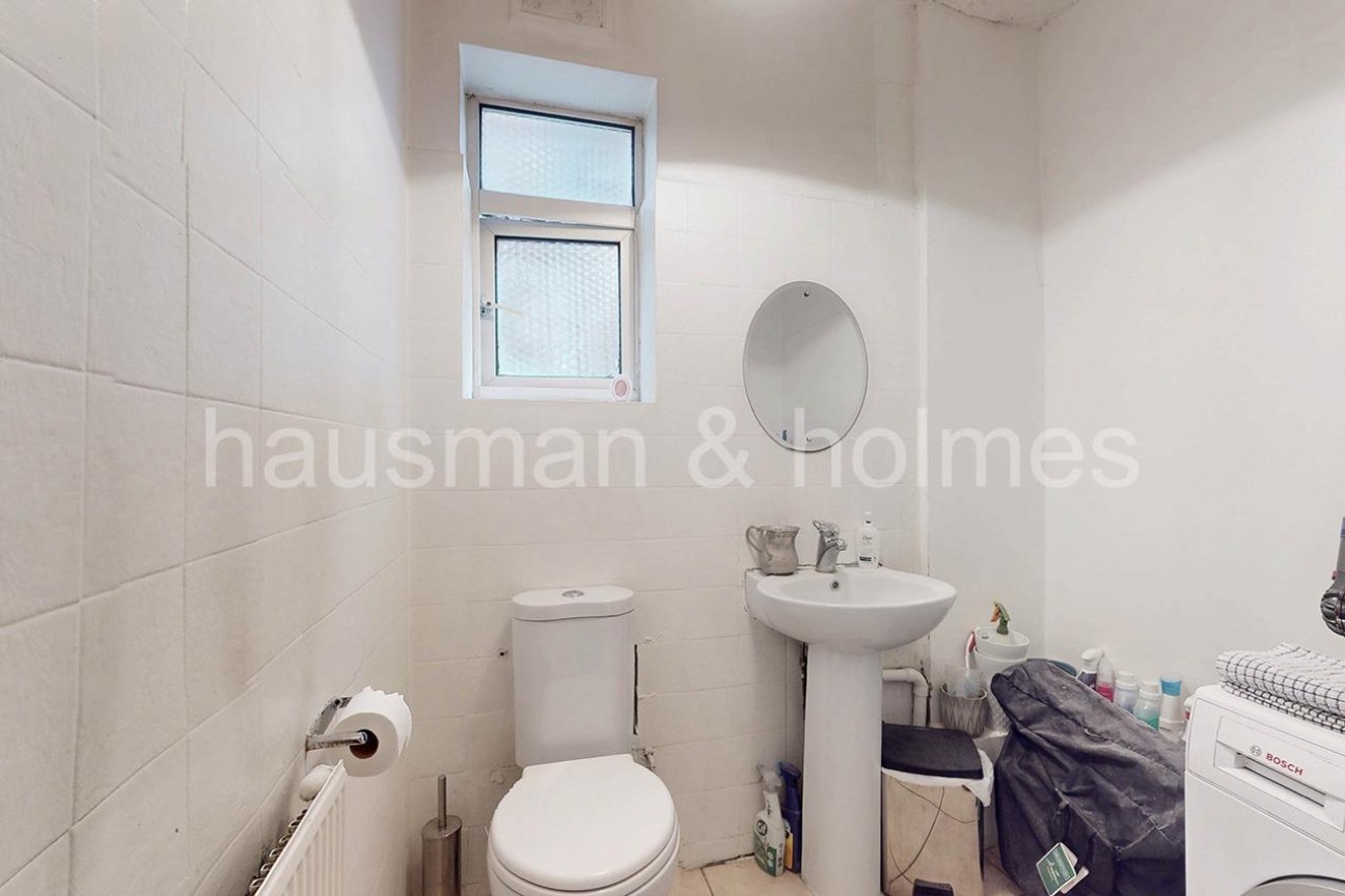 Hendon Way, NW2