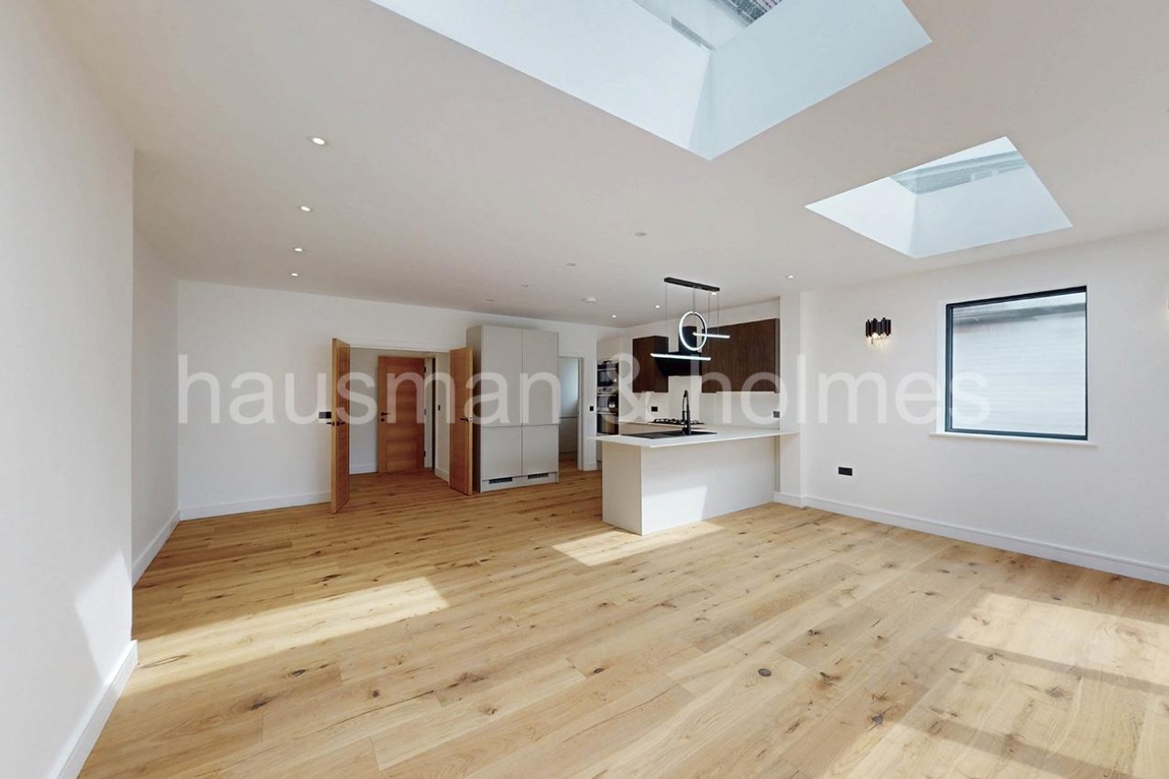 Rosemary Avenue, N3