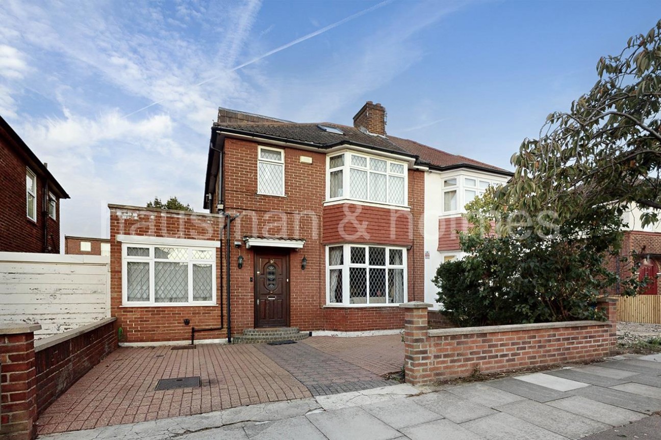 Cheviot Gardens, NW2
