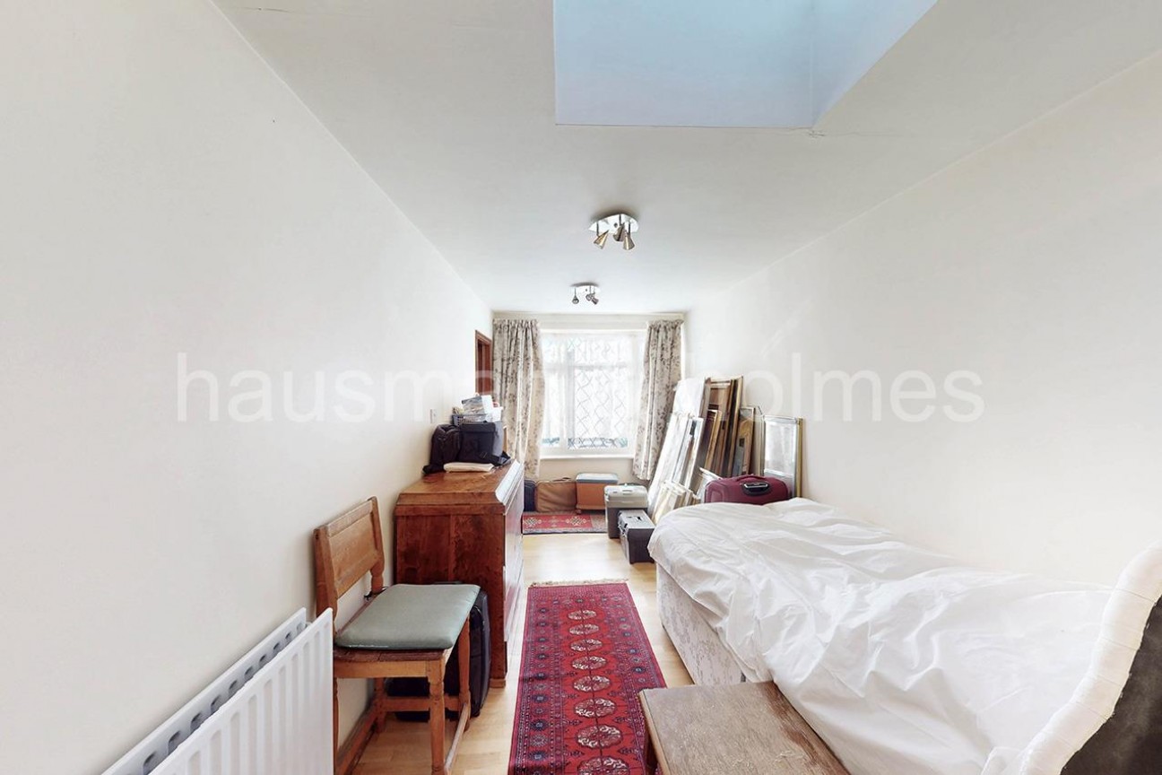 Cheviot Gardens, NW2