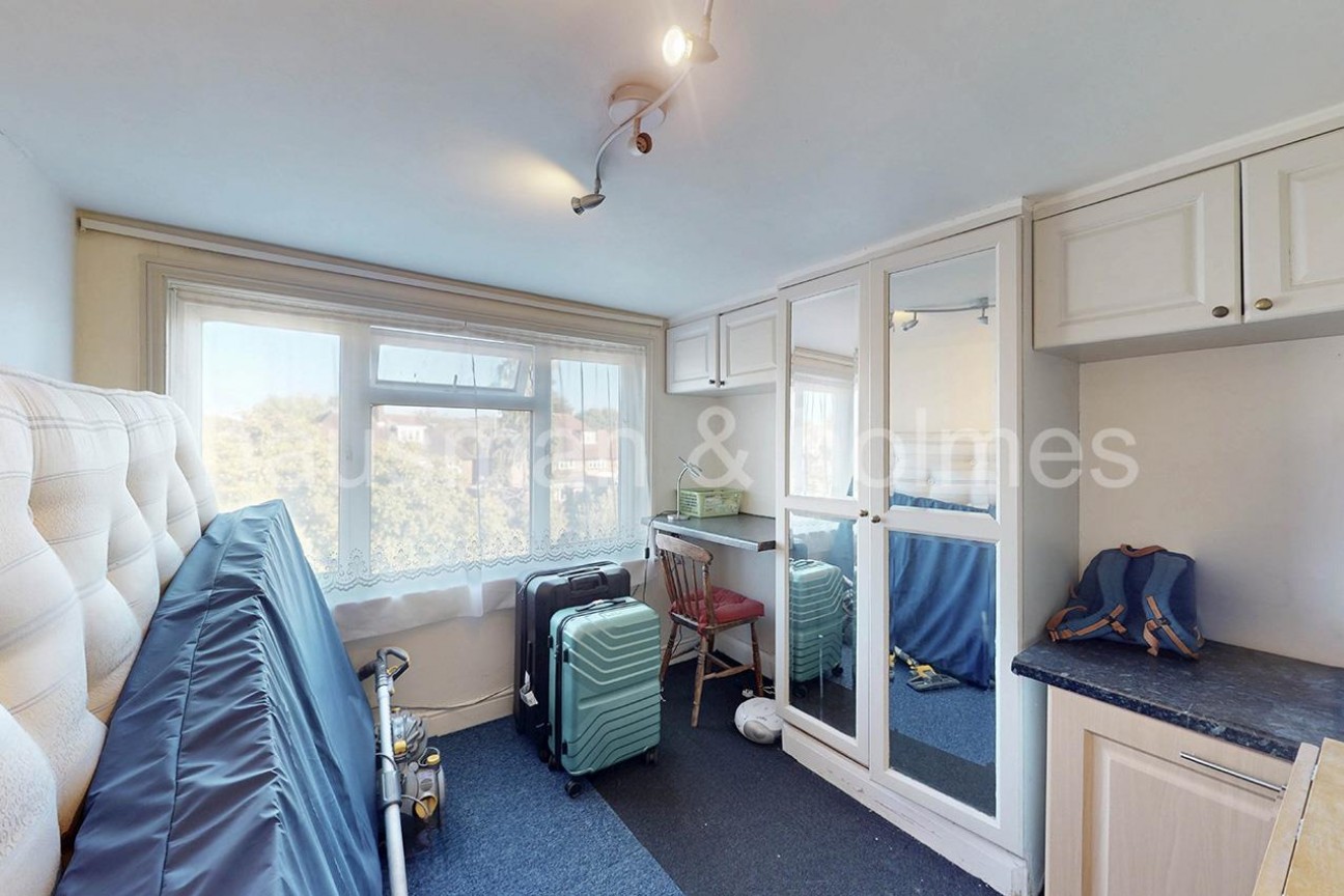 Cheviot Gardens, NW2