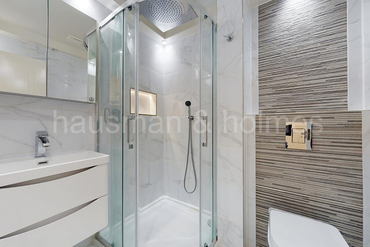 North End Road, NW11