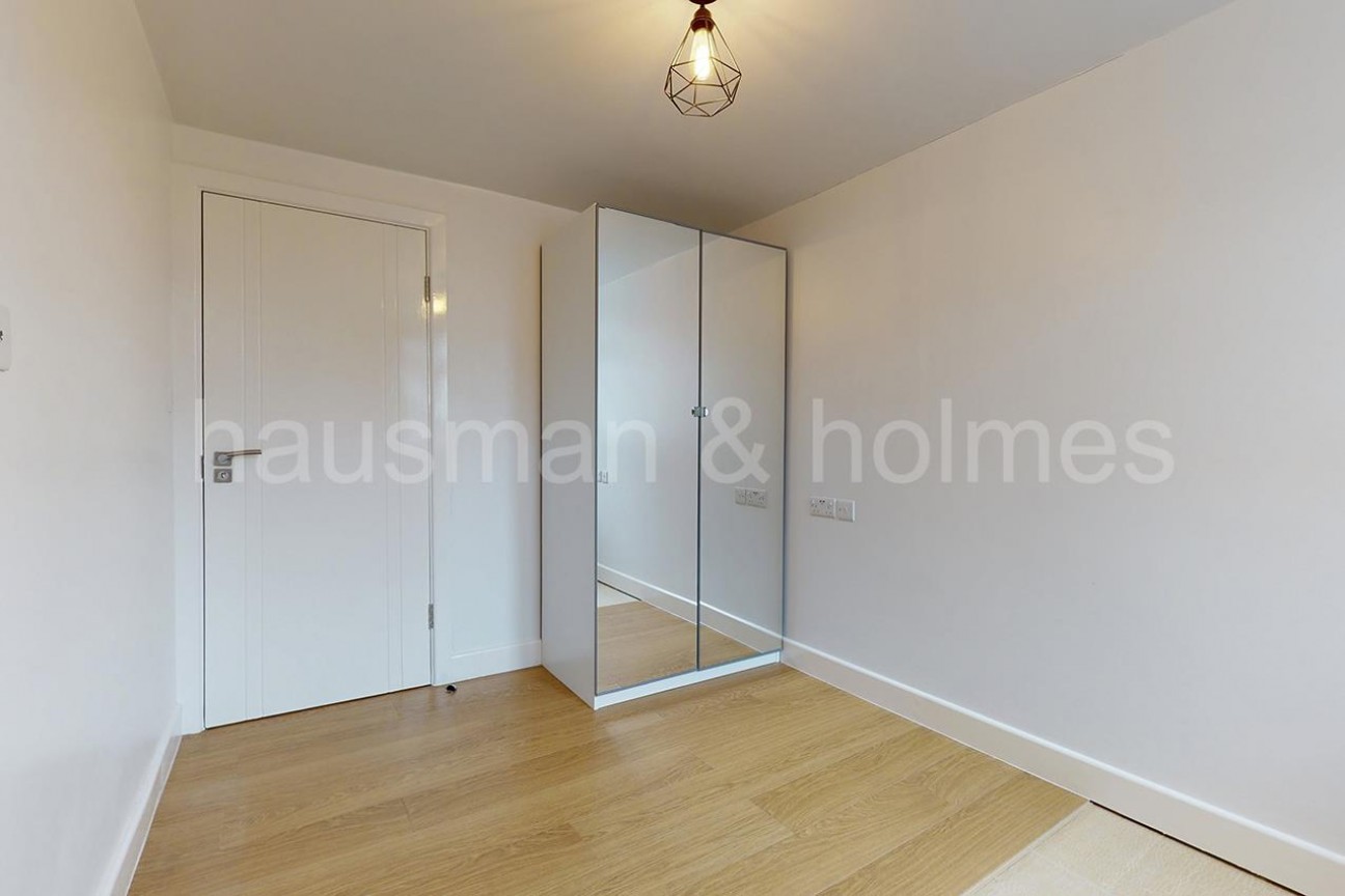 North End Road, NW11