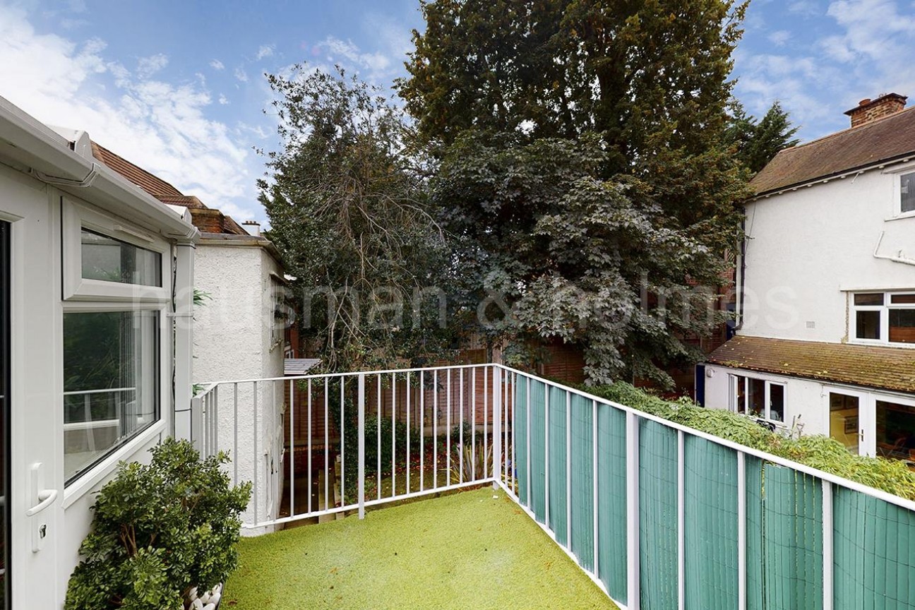 North End Road, NW11