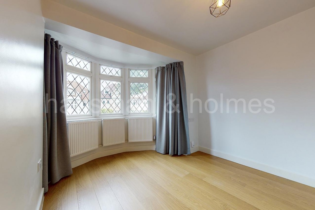 North End Road, NW11