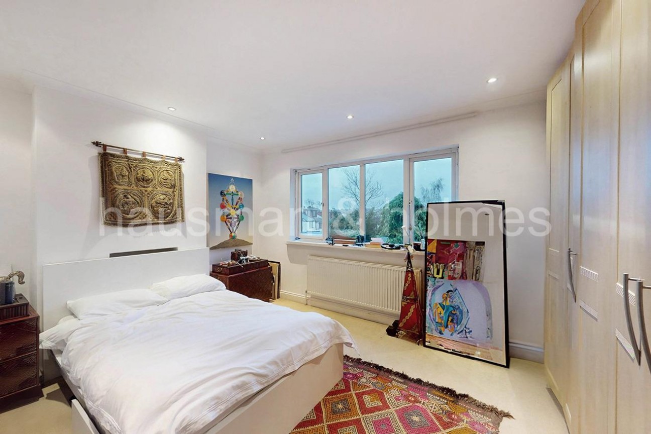 Garrick Avenue, NW11