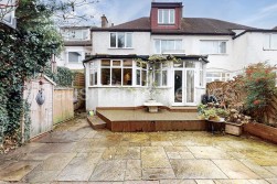 Garrick Avenue, NW11