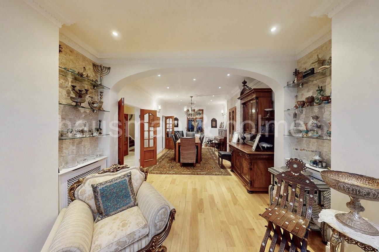 Garrick Avenue, NW11