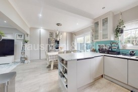 Greenfield Gardens, NW2