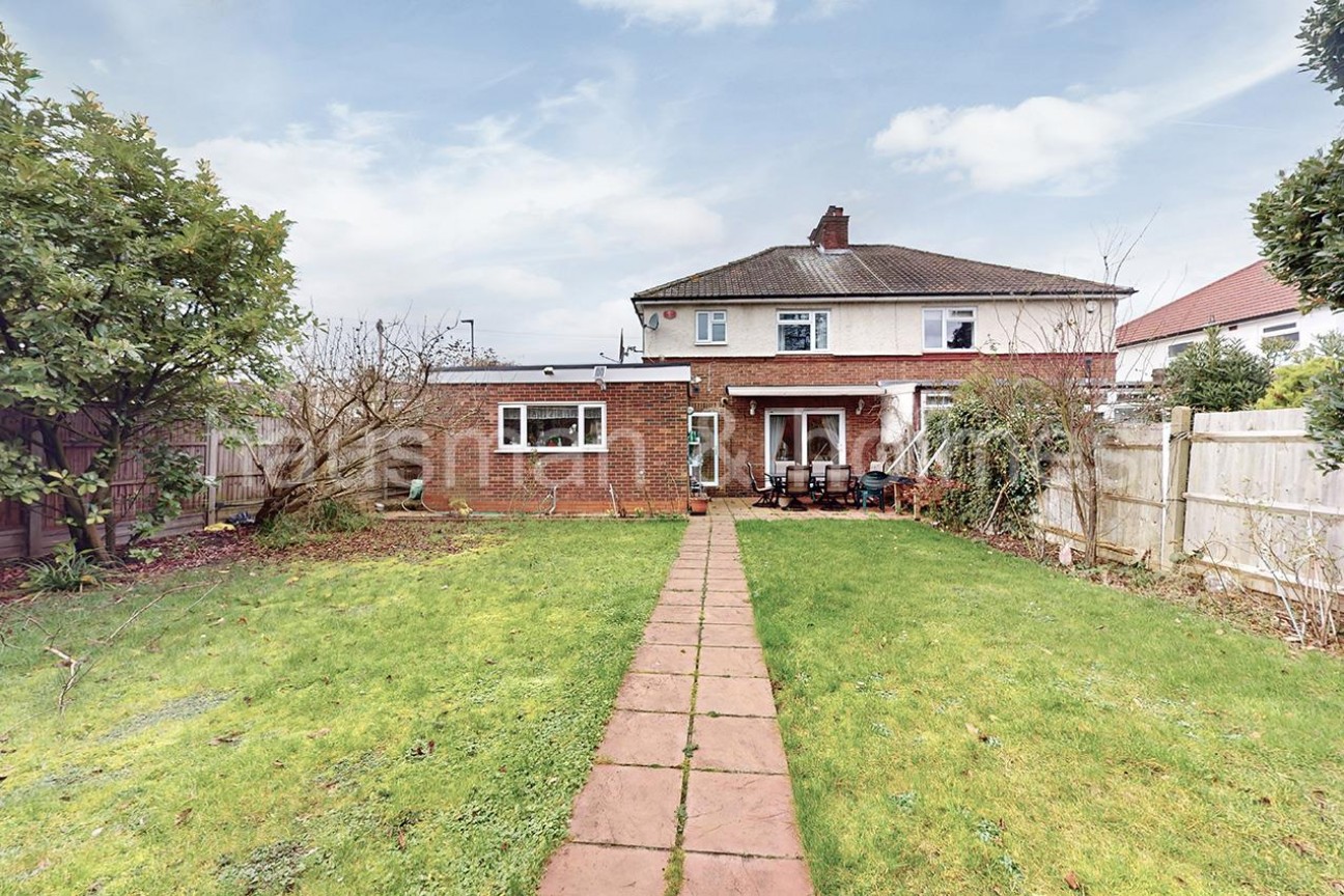 Cheviot Gardens, NW2