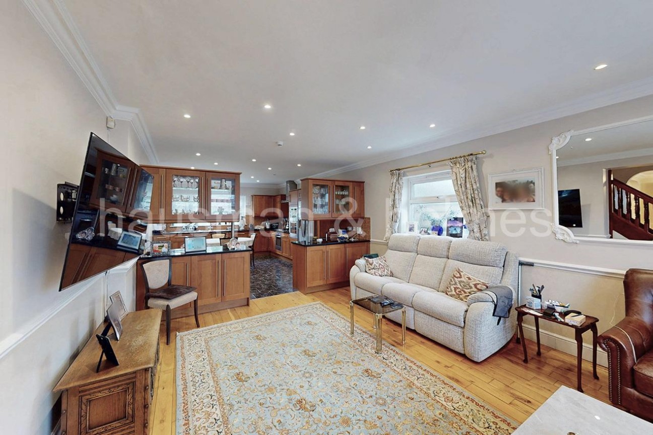 Cheviot Gardens, NW2