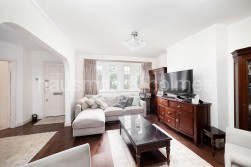 Lyttelton Road, N2