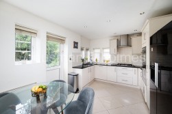 Lyttelton Road, N2