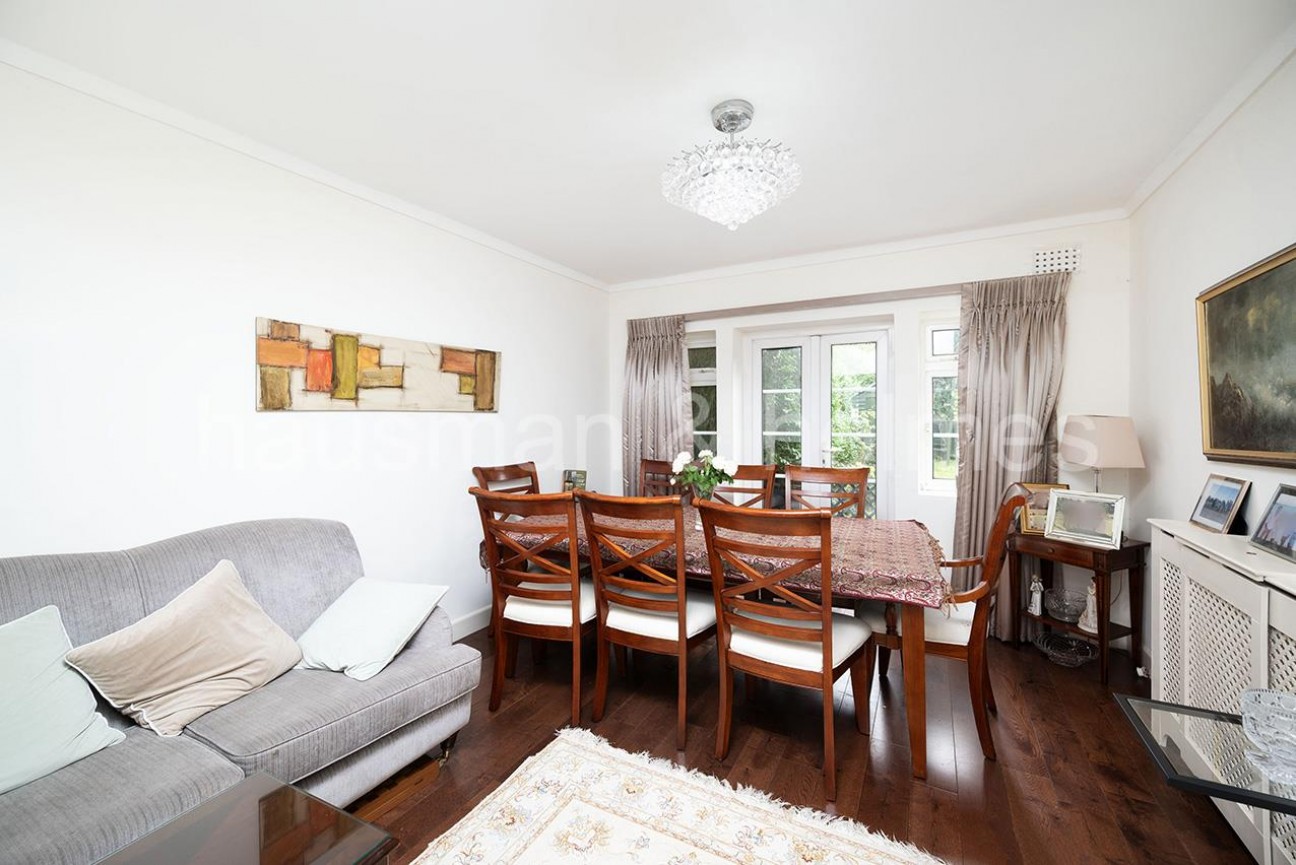 Lyttelton Road, N2