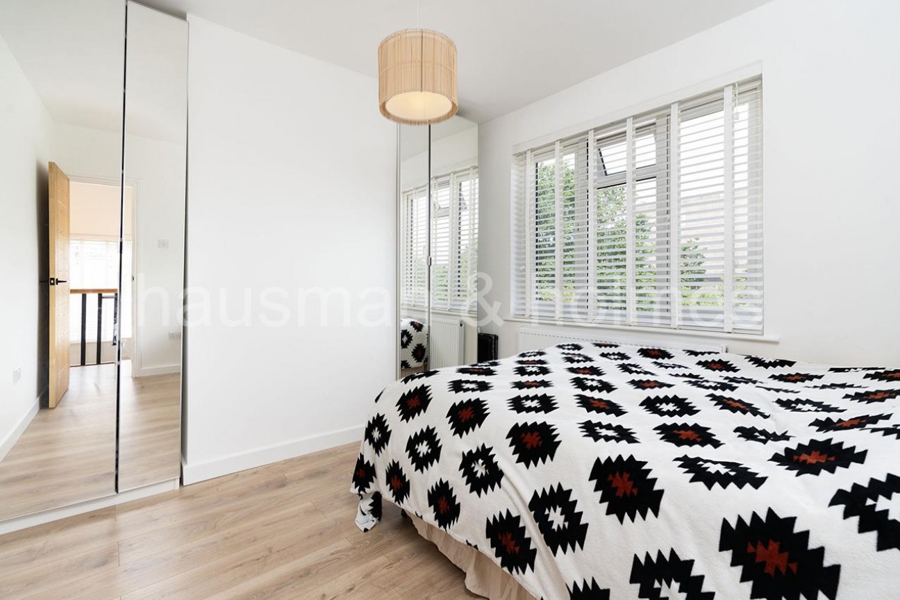 Brent Park Road, NW4