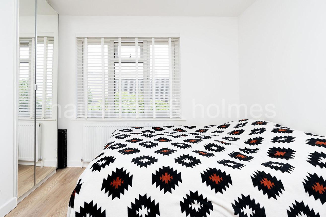 Brent Park Road, NW4