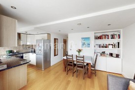 Park Road, NW4