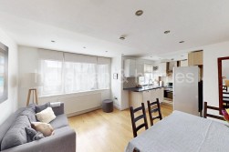 Park Road, NW4