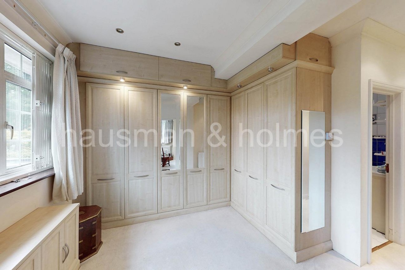 Dunstan Road, NW11