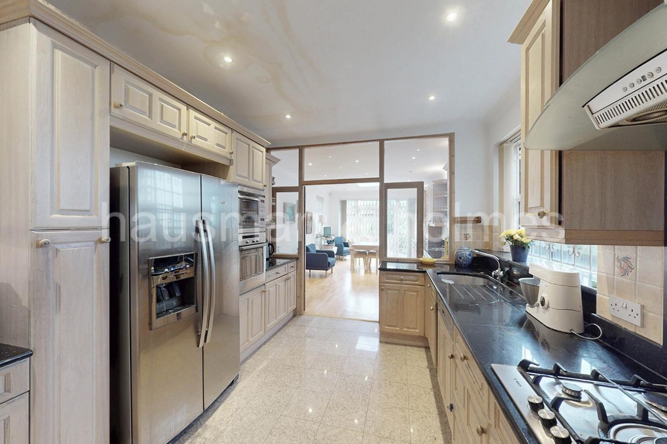 Dunstan Road, NW11