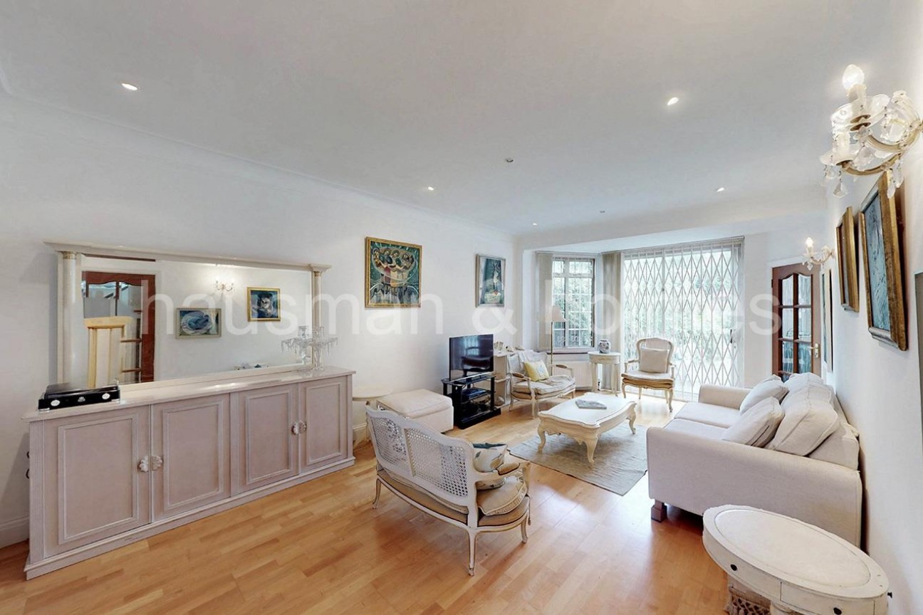 Dunstan Road, NW11