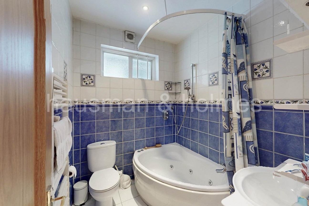 Dunstan Road, NW11