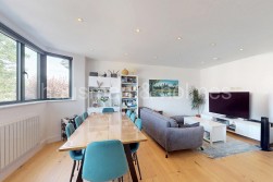 Woodstock Road, NW11