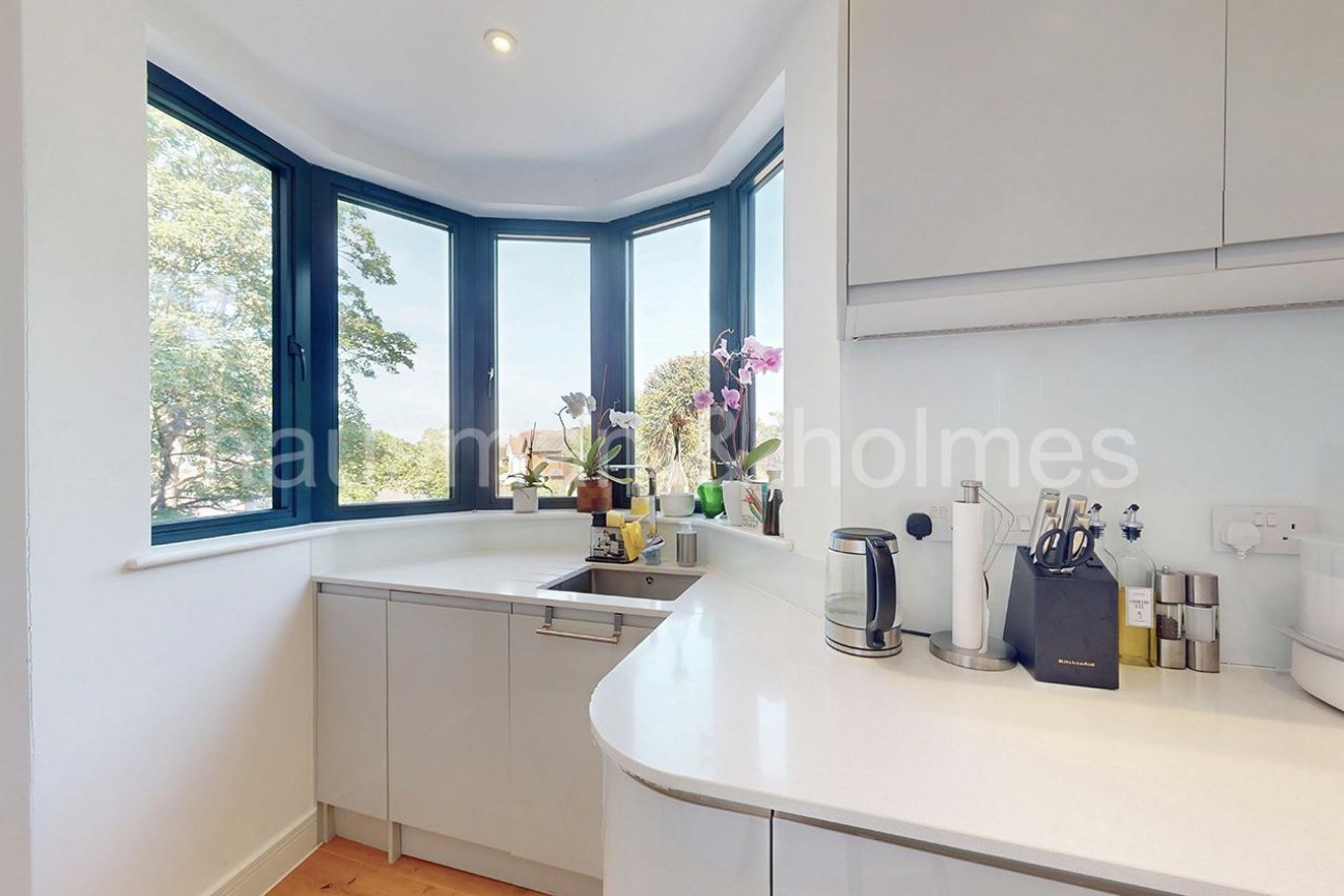 Woodstock Road, NW11