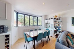 Woodstock Road, NW11