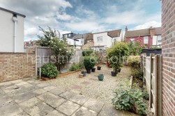 Dartmouth Road, NW4